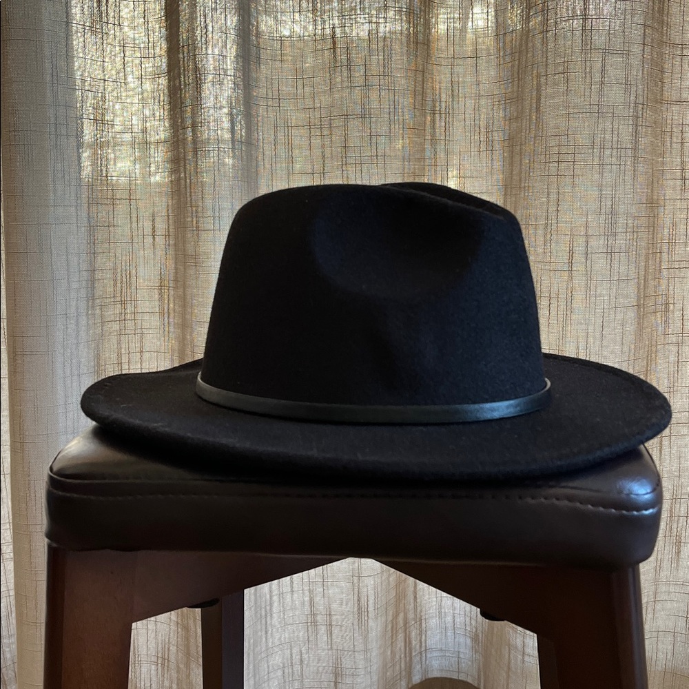 Black wool Fedora Hat with Leather Band